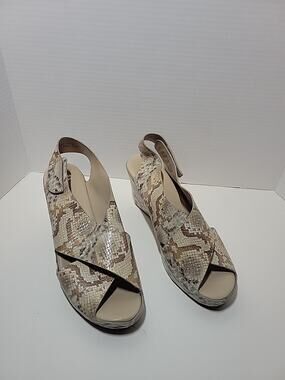 Johnston & Murphy Tori Snake Print Genuine Leather Sling Back Wedge Sandals 10M
